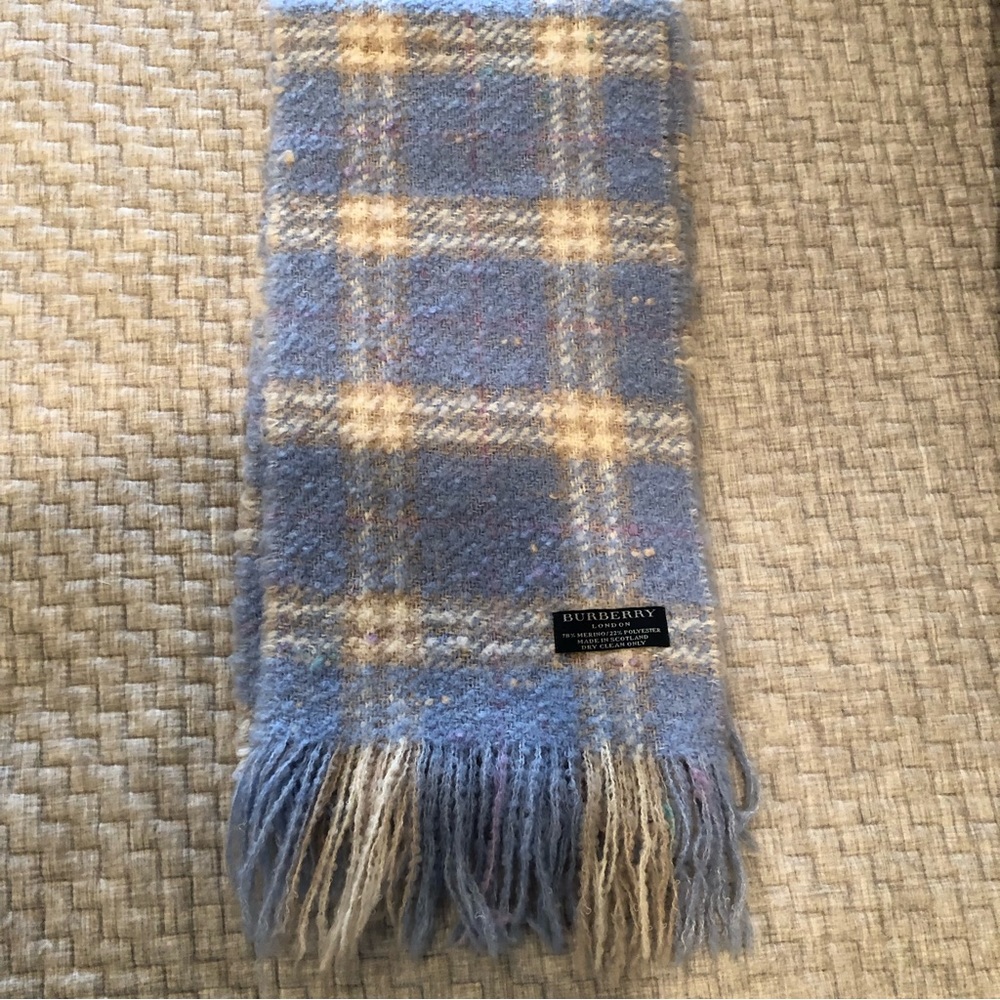 Burberry merino blend scarf